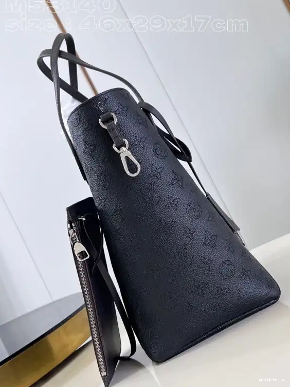 WIS x 29.5 17CM x LOUIS VUITTON HINA-46 0525